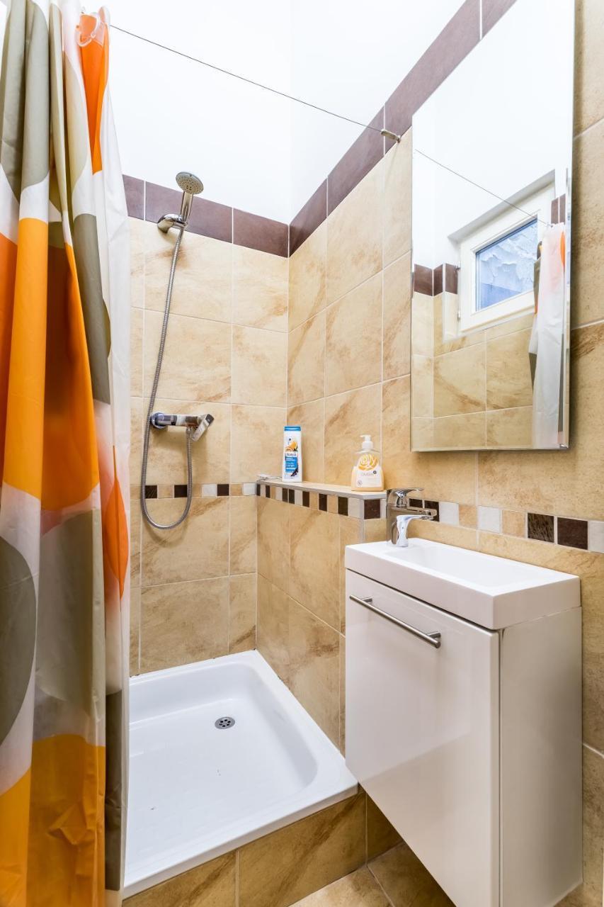 Berta - 4 Bedrooms, 3 Baths Budapest Exterior foto